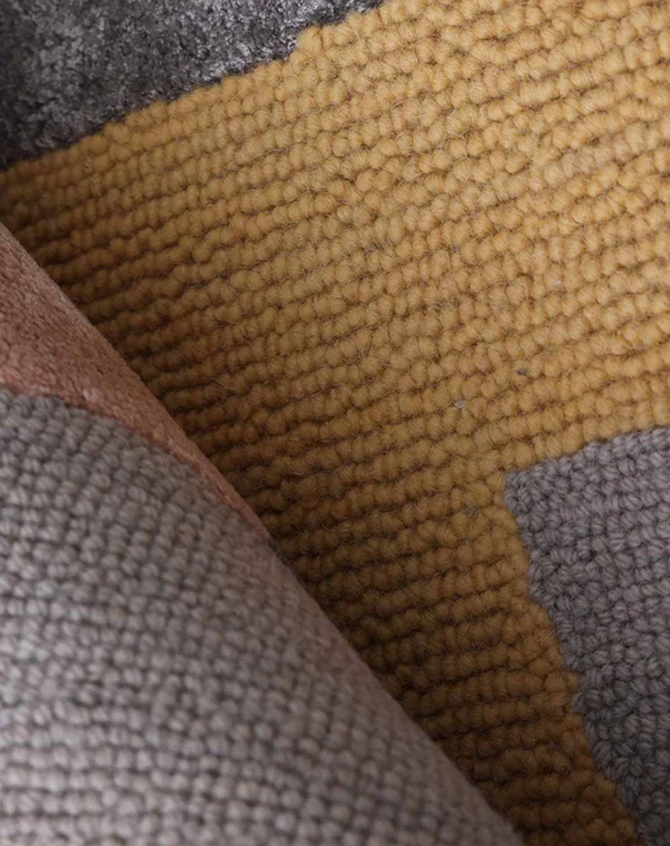 Hattie Hand Tufted Woollen And Viscose Rug